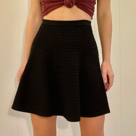 Theory Vermillion Textured Knit Skirt in Petite - Picture 5 of 5